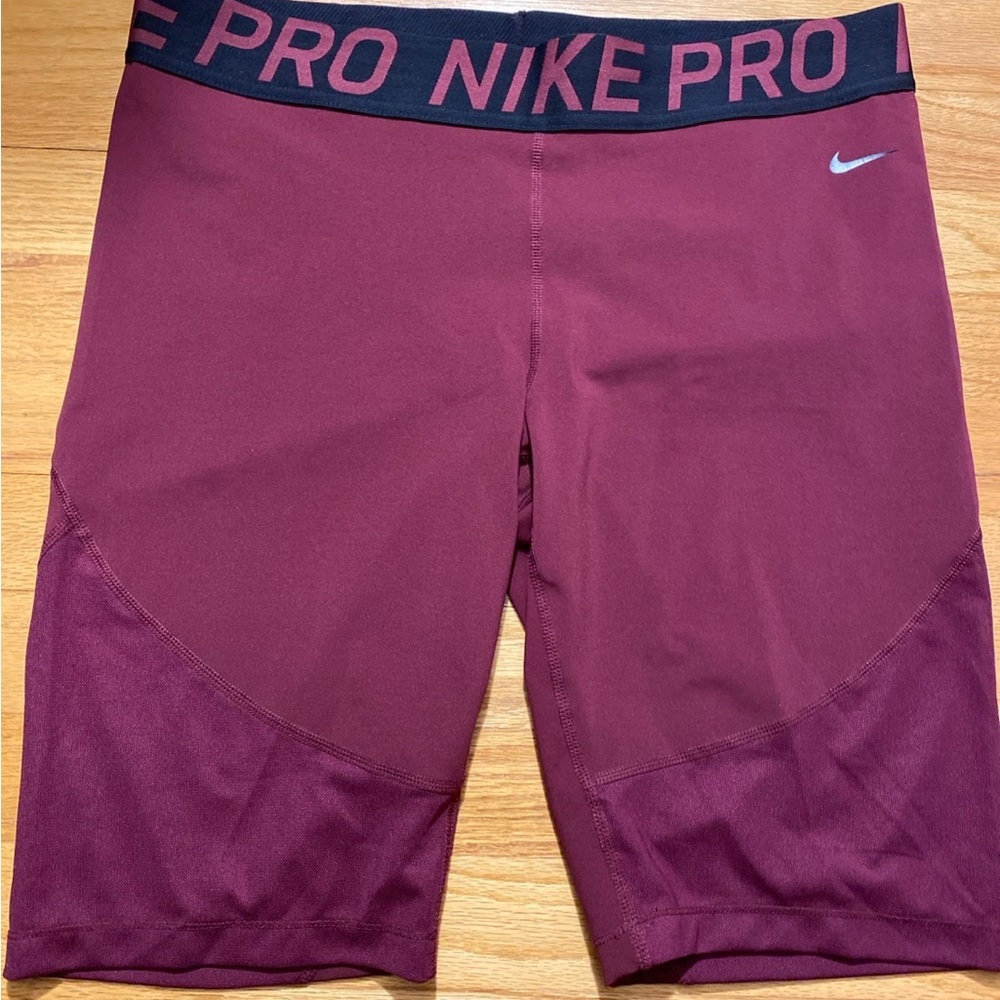 Women’s Nike spandex shorts